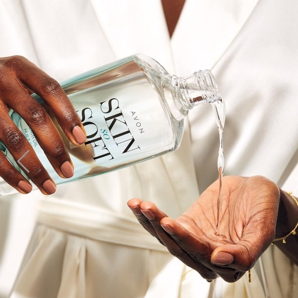 Skin So Soft Original Bath Oil 16.9 fl.oz - Picture 2 of 3